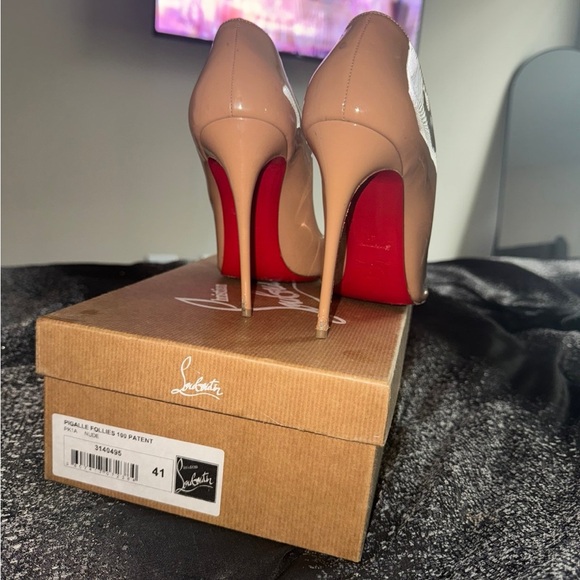 Christian Louboutin heels - Picture 3 of 7